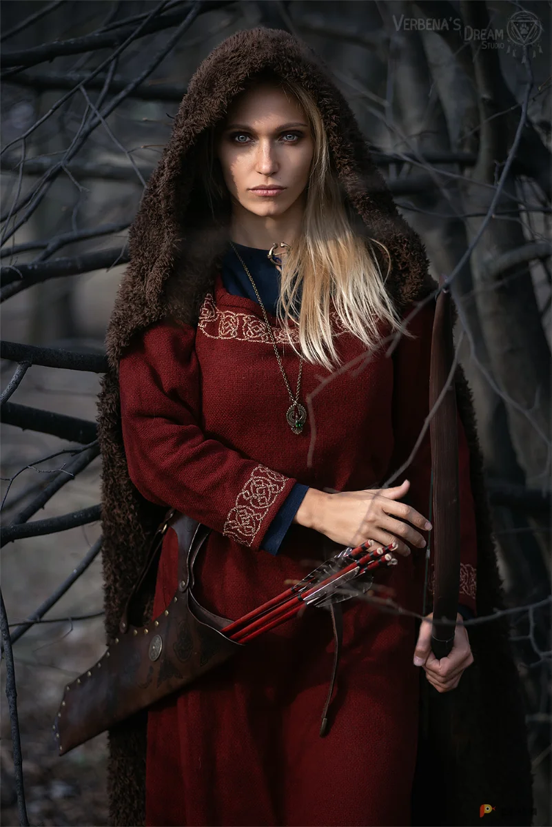 Возьмите Средневековый костюм лучницы охотники скандинавский северный викиниги славяне напрокат (Фото 1) в Москве