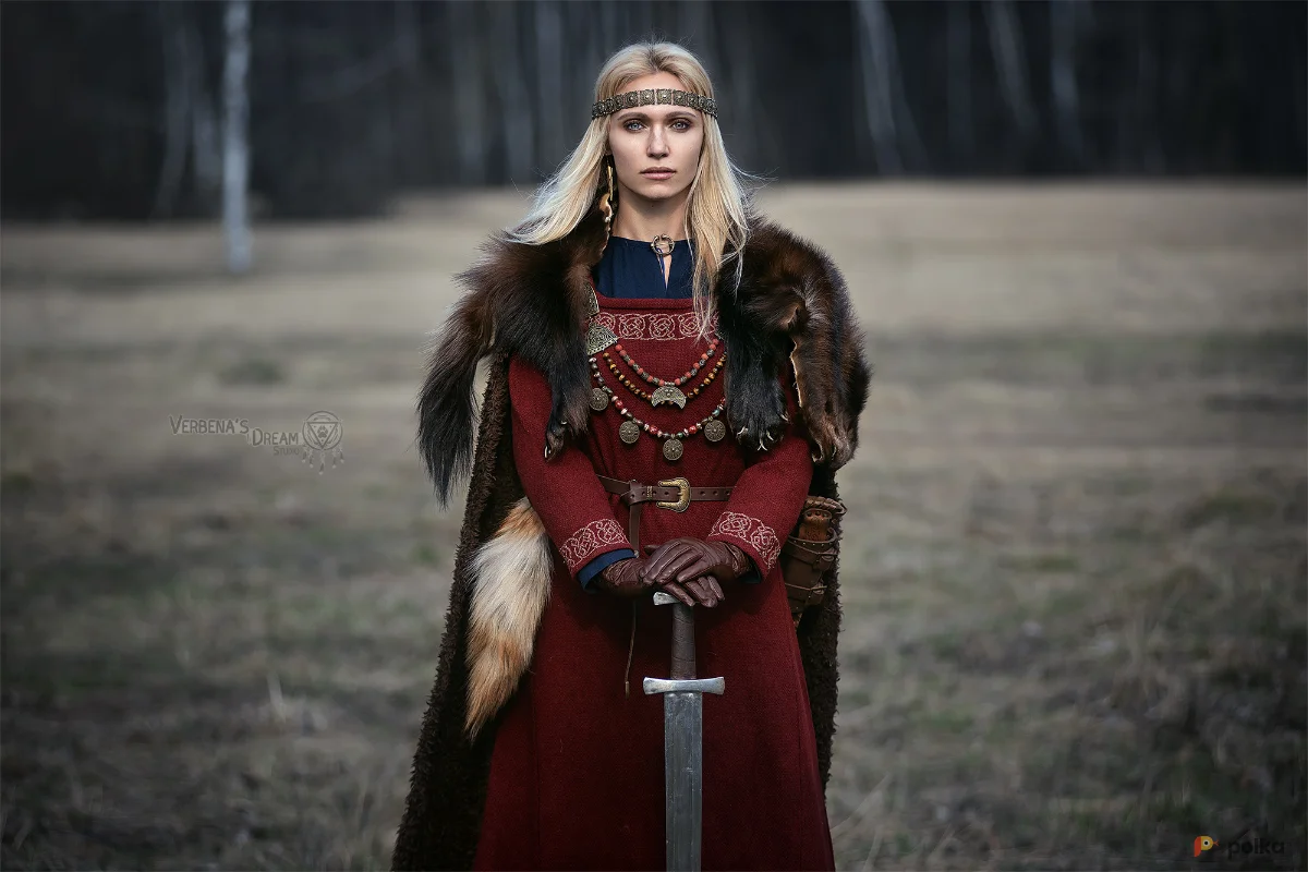 Возьмите Женский костюм северянки славянки воительниы викинги  напрокат (Фото 1) в Москве