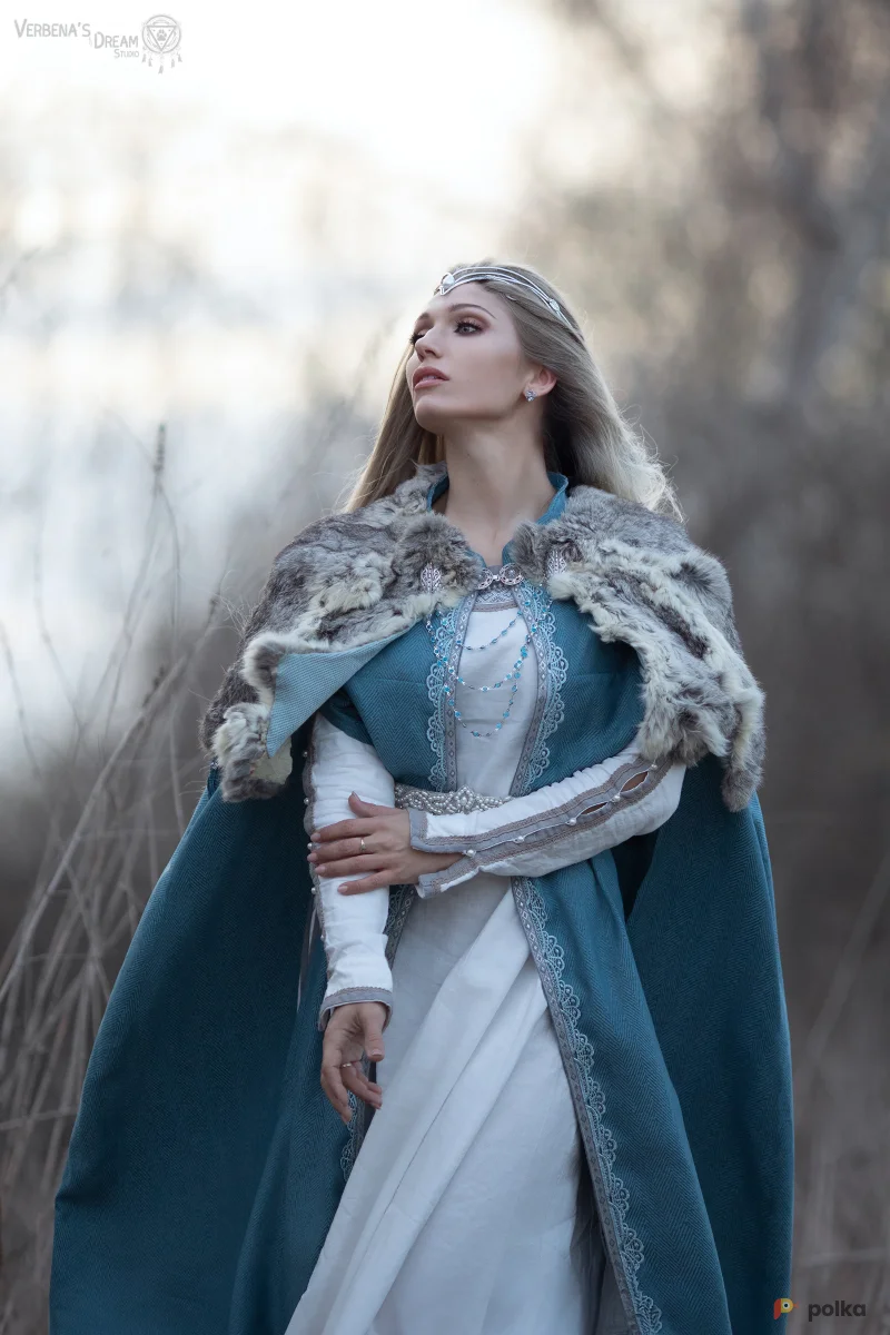 Возьмите Костюм царицы северной королевы эльфийки северянки викинги напрокат (Фото 1) в Москве