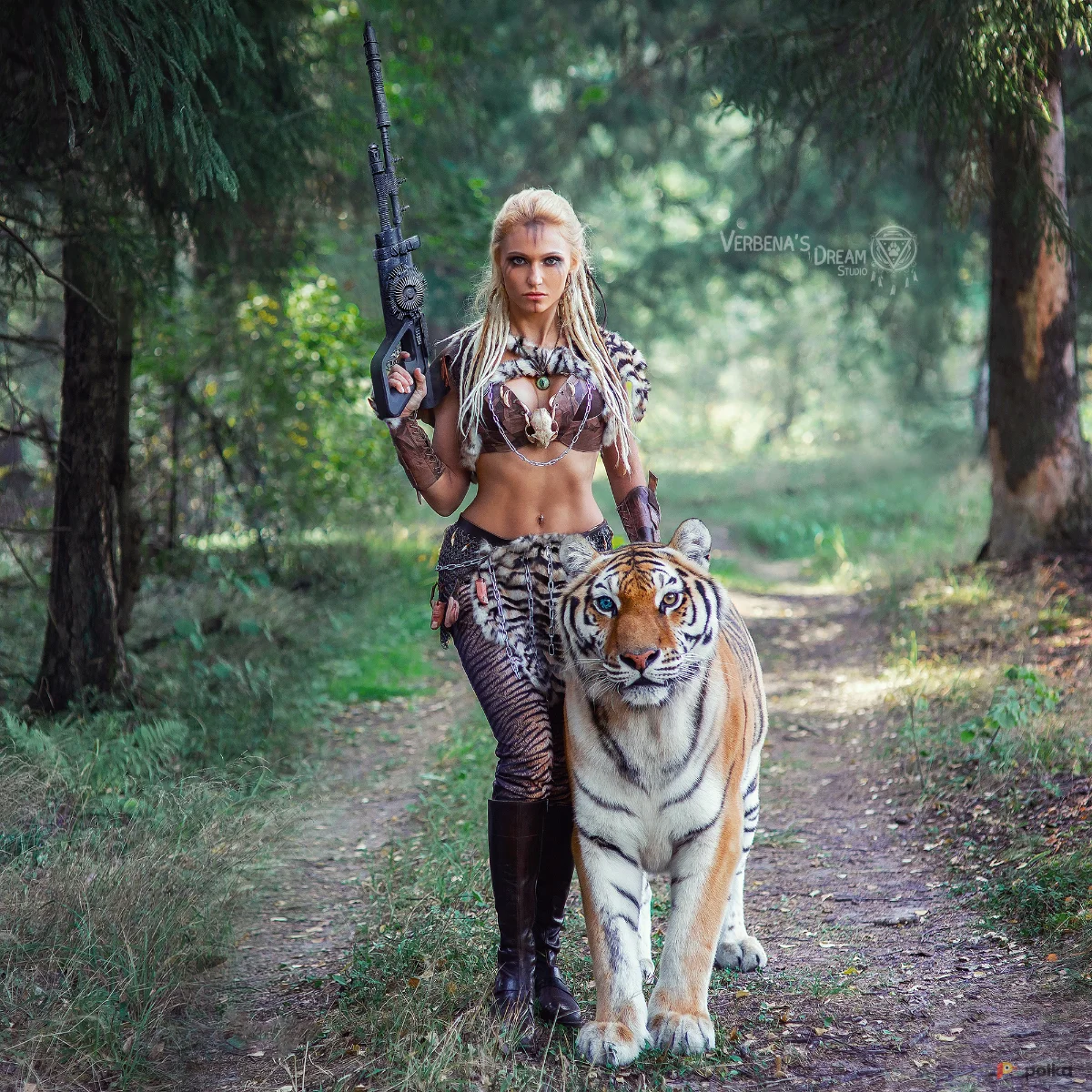 Возьмите Женский костюм амазонки дикарки амазонки постпанк киберпанк постапокалипсис безумный макс burning man напрокат (Фото 1) в Москве