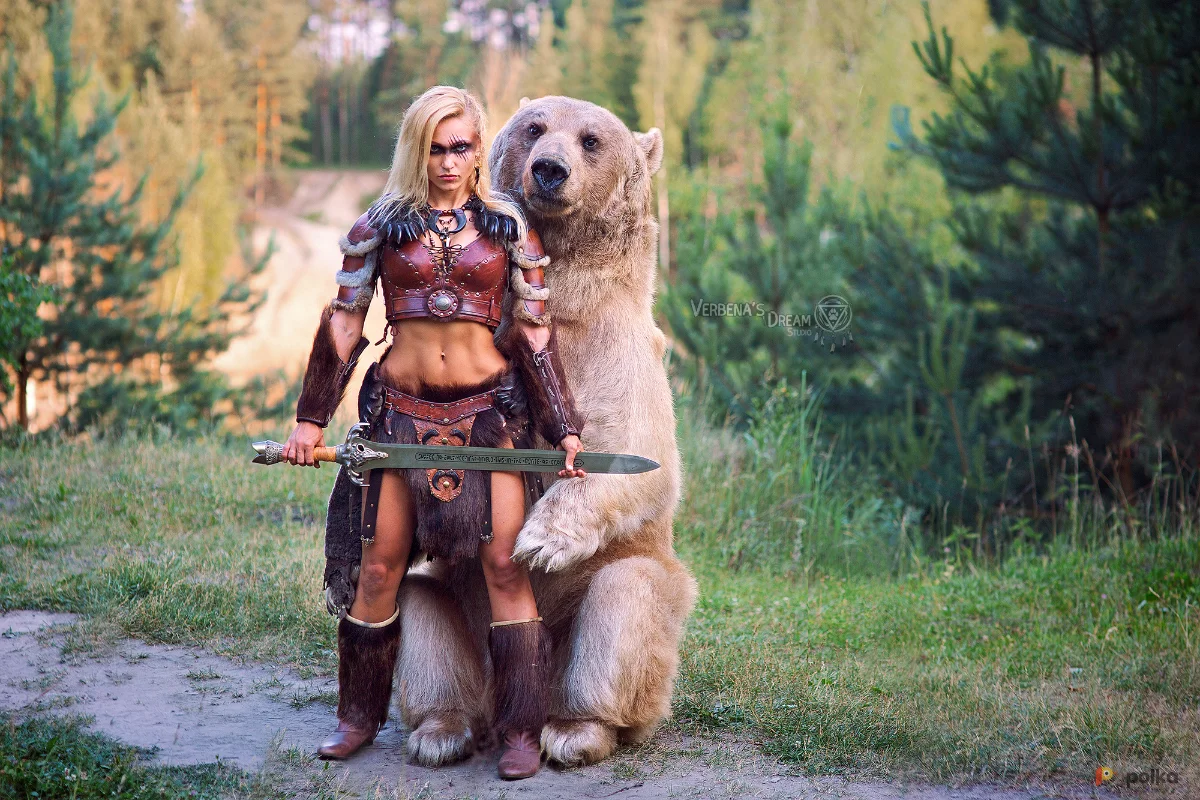 Возьмите Женский костюм амазонки варвара викинга валькирии королевы воинов напрокат (Фото 1) в Москве