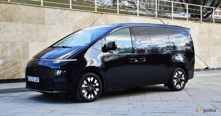 Возьмите Hyundai Staria напрокат (Фото 1) в Москве