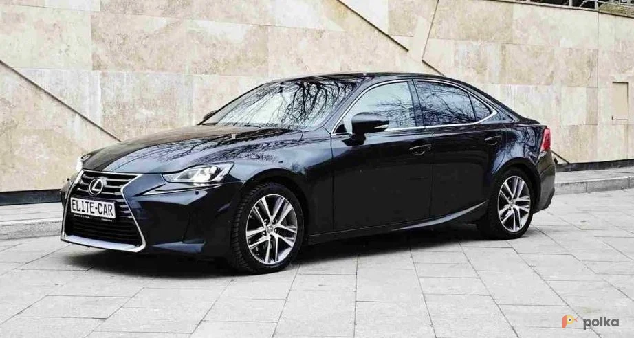 Возьмите Lexus IS 300 напрокат (Фото 1) в Москве
