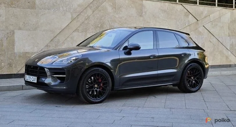 Возьмите Porsche Macan GTS напрокат (Фото 1) в Москве