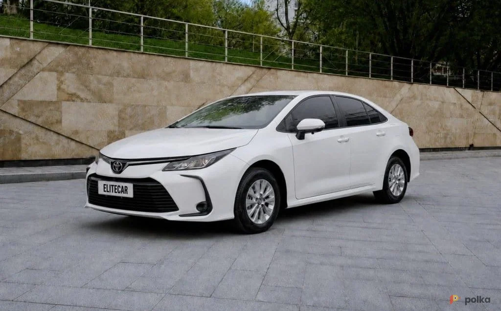 Возьмите Toyota Corolla E210 напрокат (Фото 1) в Москве