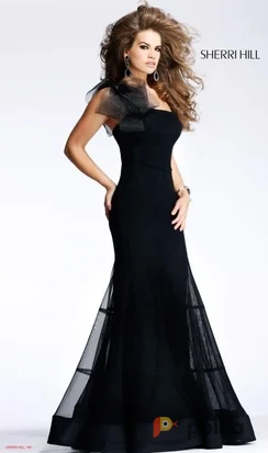 Возьмите Платье Sherri Hill напрокат (Фото 1) в Москве