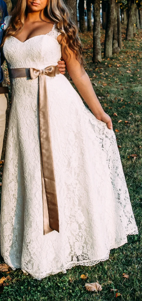 Возьмите Свадебное платье цвета айвори напрокат (Фото 1) в Москве