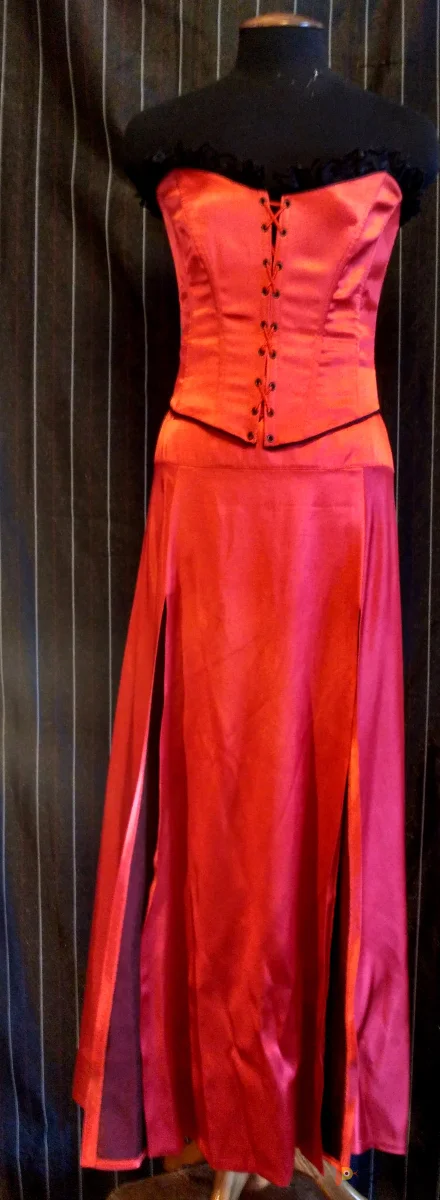 Возьмите Костюм корсетный Vampire: The Masquerade напрокат (Фото 1) в Москве