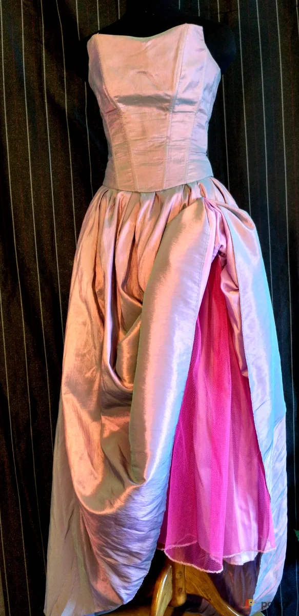 Возьмите Корсетное платье сиреневое напрокат (Фото 1) в Москве