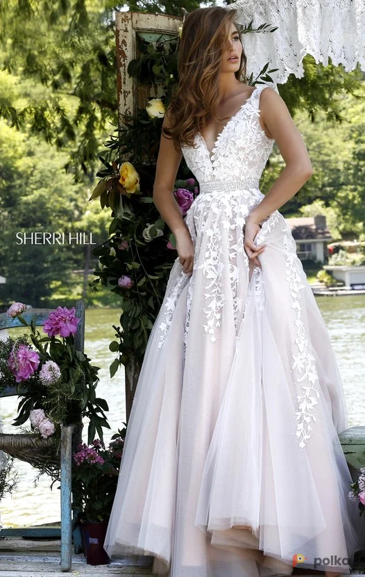 Возьмите Платье Sherri HIll напрокат (Фото 1) в Москве