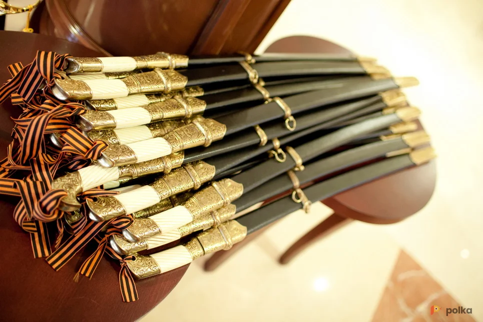 Возьмите Сувенирная гусарская сабля  напрокат (Фото 1) в Москве