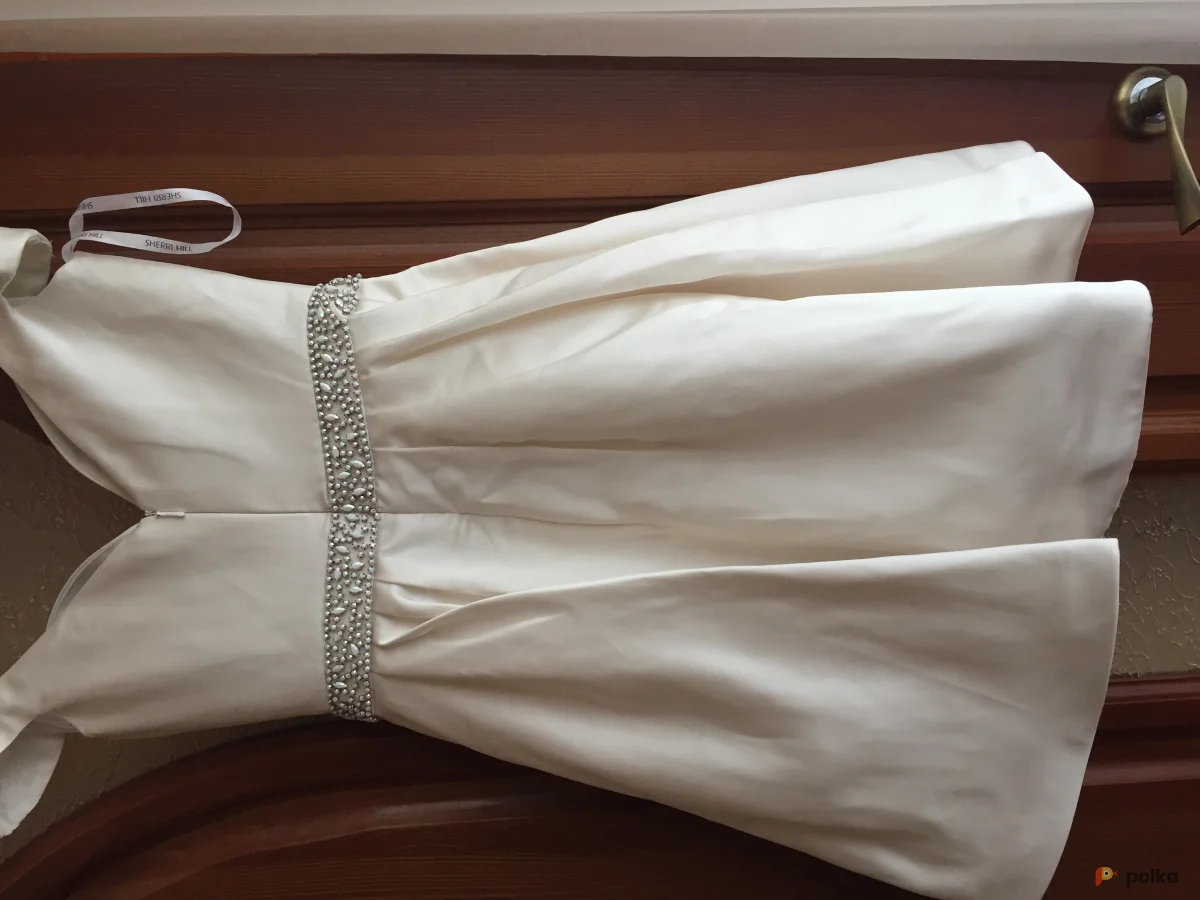 Возьмите Платья  напрокат (Фото 1) в Москве