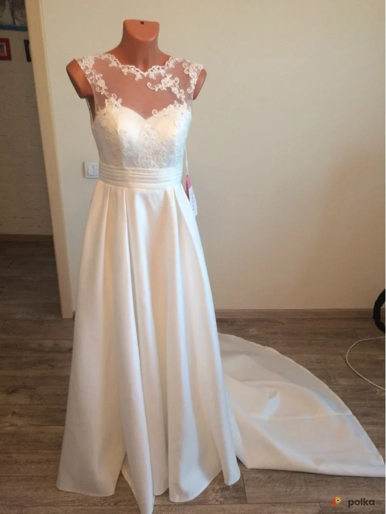 Возьмите Свадебное платье со шлейфом напрокат (Фото 1) в Москве