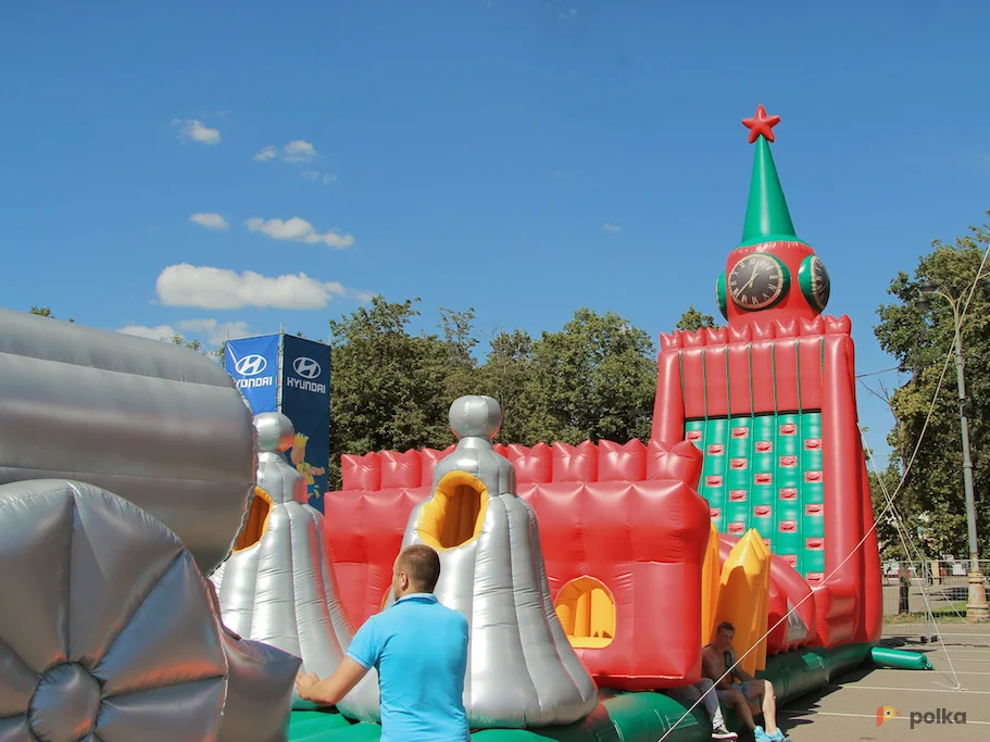 Возьмите Полоса препятствий Кремль напрокат (Фото 1) в Москве