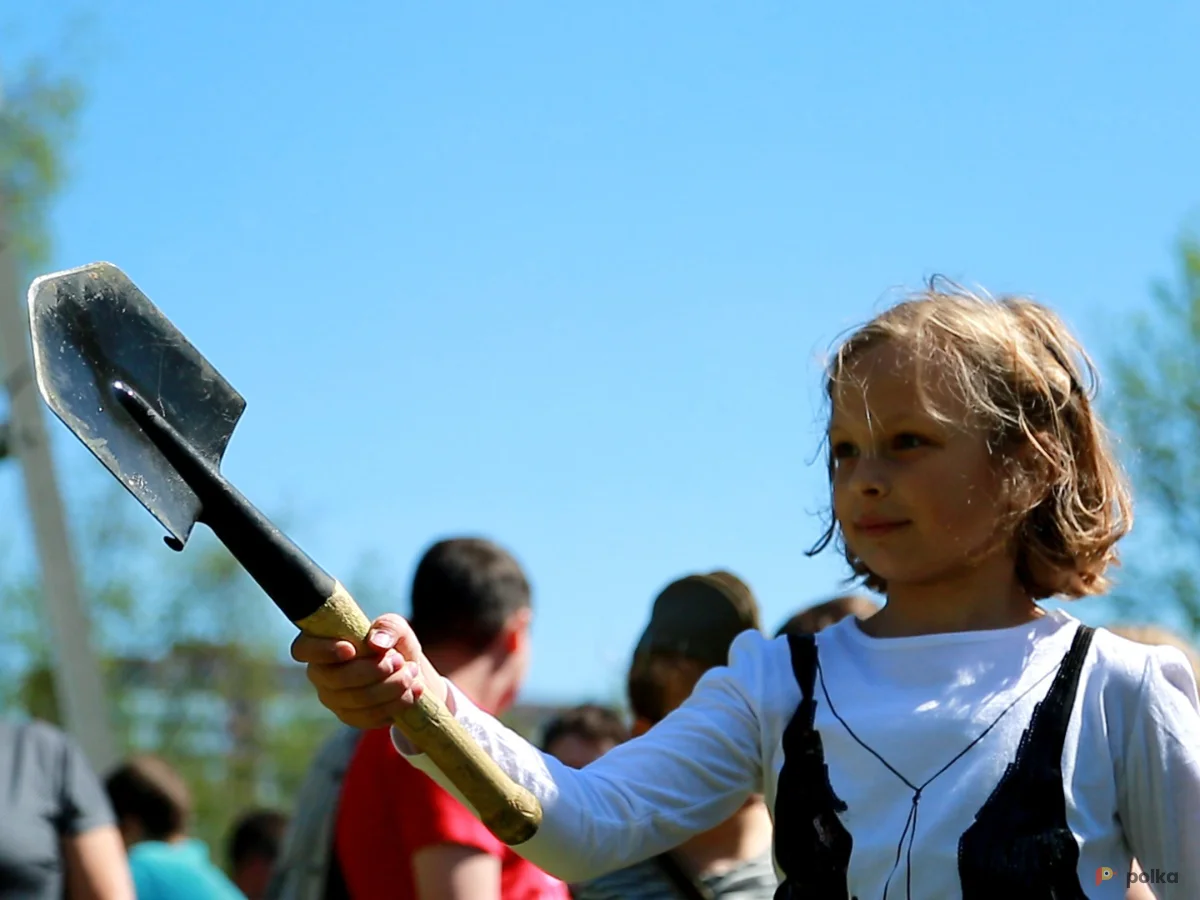 Возьмите Метание саперной лопатки напрокат (Фото 1) в Москве