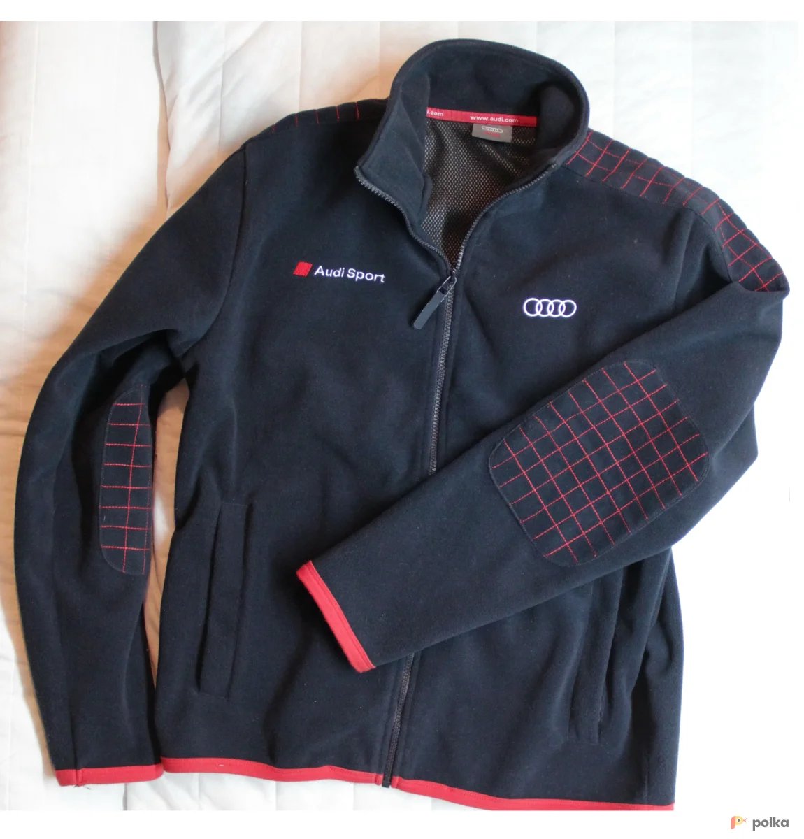 Возьмите Мужская куртка audi sport 50-52 р. напрокат (Фото 1) в Москве