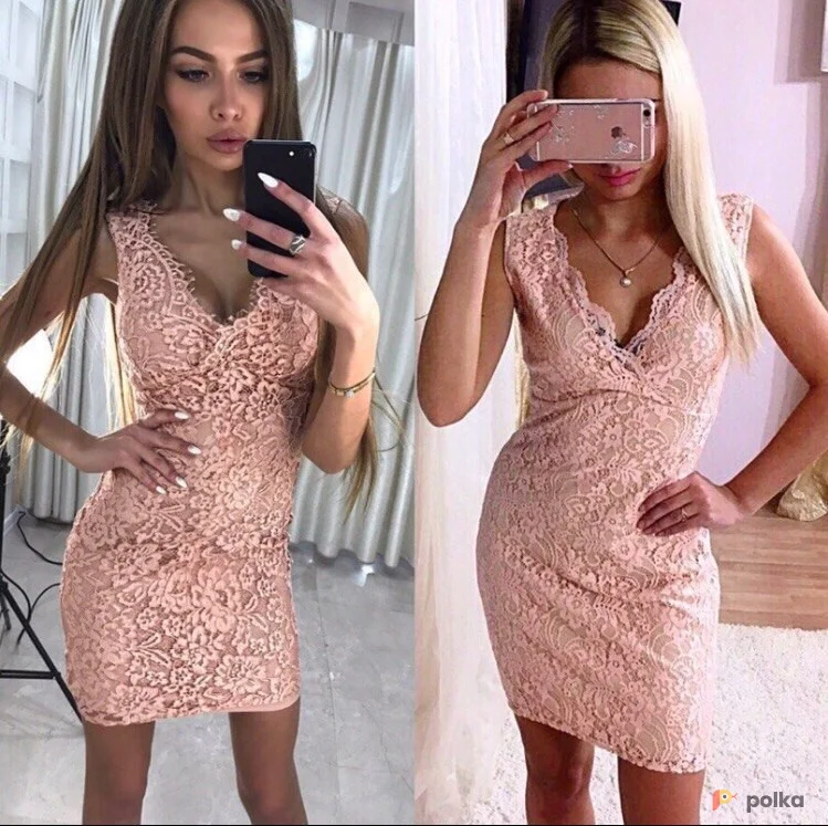 Возьмите Ажурное платье розовое мини короткое женское с декольте персиковое гипюровое с кружевом кружевное напрокат (Фото 1) в Москве