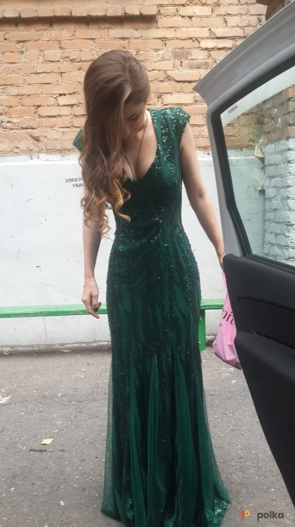 Возьмите Изумрудное вечернее платье напрокат (Фото 1) в Москве