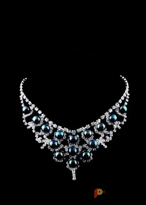 Возьмите Колье Lulu frost vintage Pearl Crystal Necklace VTG напрокат (Фото 1) в Москве