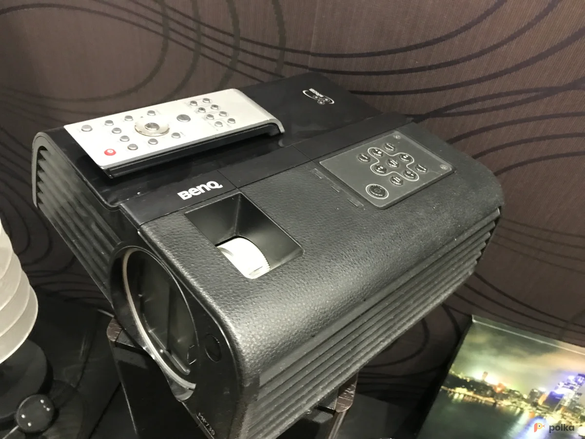 Возьмите Проектор BENQ mp730 напрокат (Фото 1) в Москве