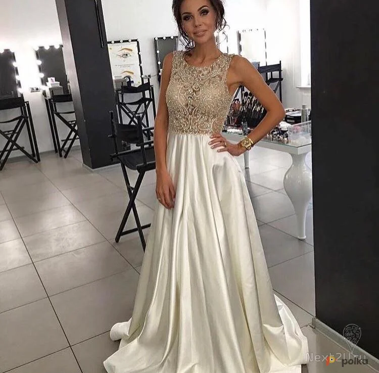 Возьмите Белое свадебное платье со стразами напрокат (Фото 1) в Москве