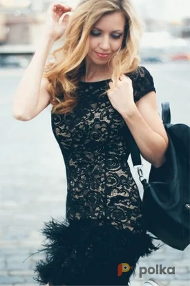 Возьмите Кружевное платье  с перьями напрокат (Фото 1) в Москве