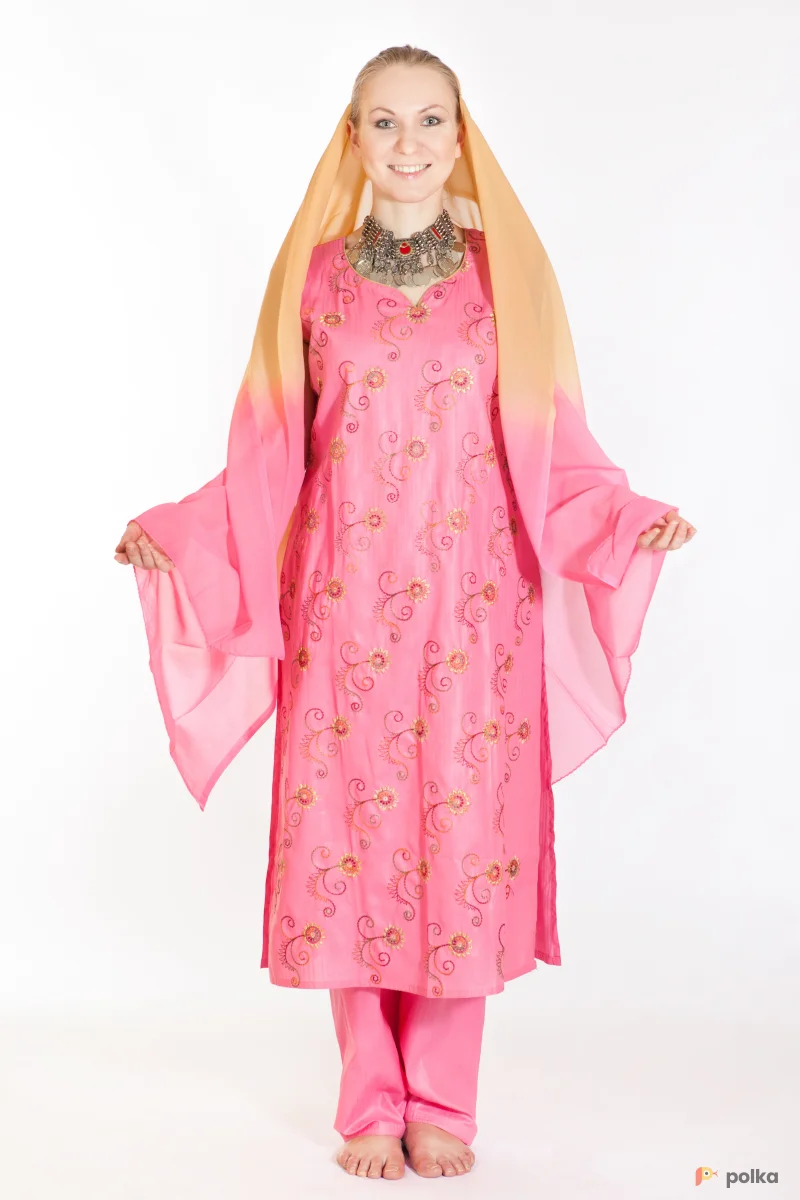 Возьмите Индийский женский костюм "Пинджаби" или "Шальвар камиз" напрокат (Фото 1) в Москве