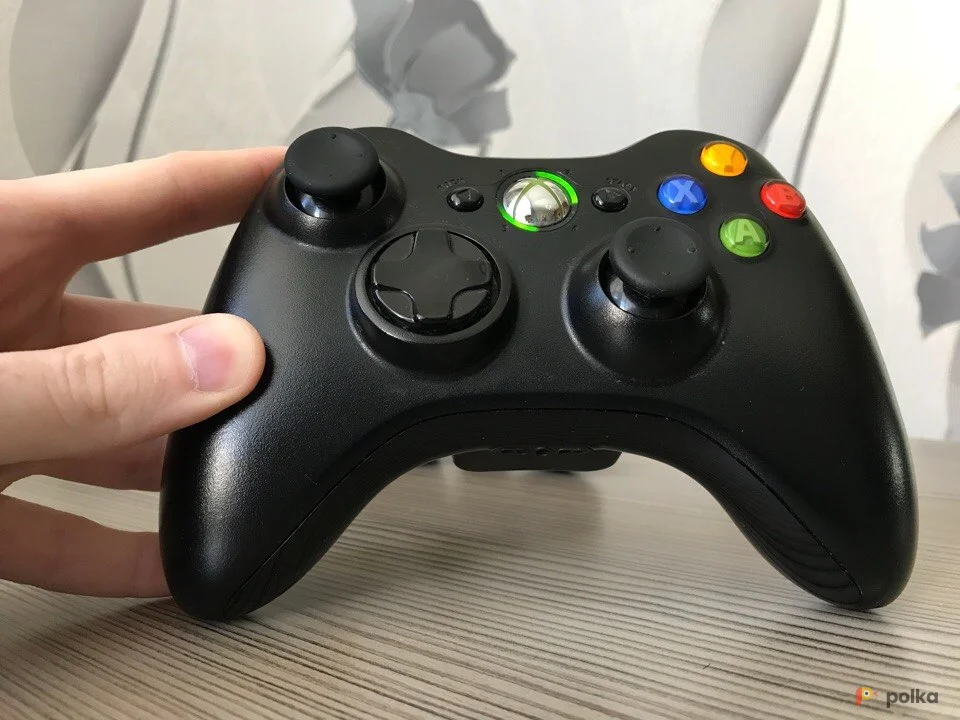 Возьмите Джойстик для xbox 360  напрокат (Фото 1) в Москве