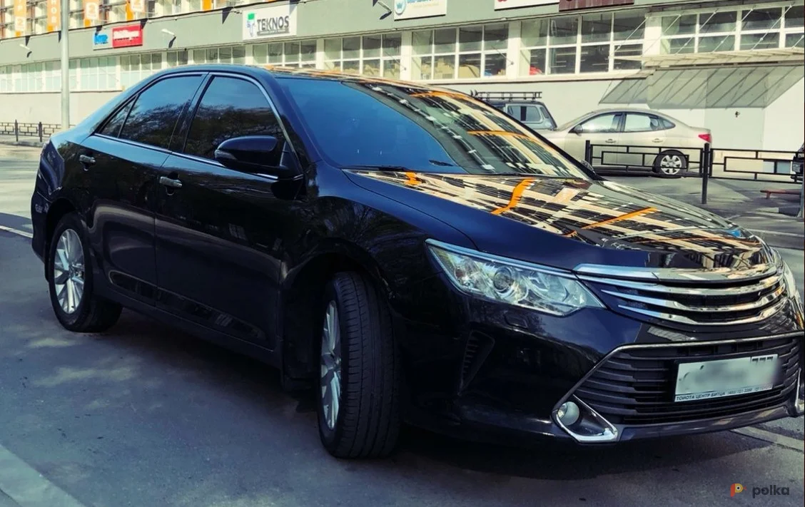 Возьмите Toyota Camry VII напрокат (Фото 1) в Москве