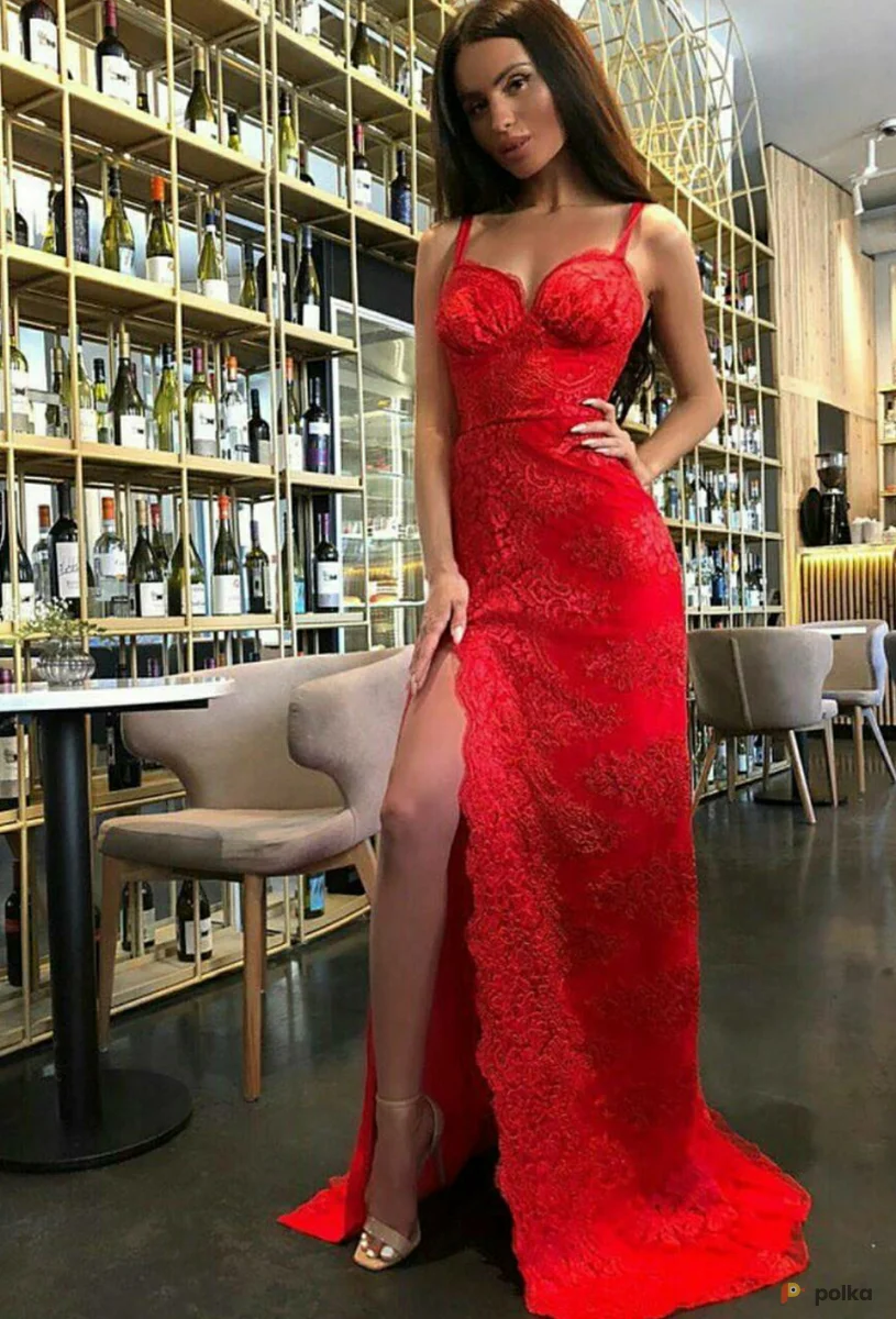 Возьмите Red Stars Lace Evening Dress напрокат (Фото 1) в Москве