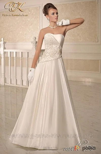 Возьмите Свадебное платье напрокат (Фото 1) в Санкт-Петербурге