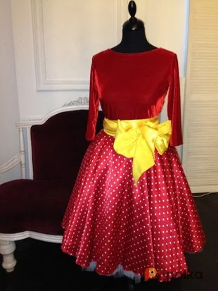 Возьмите Костюм для фотосессии: Черный и красный бархат.  Размер 44-48 напрокат (Фото 1) в Москве