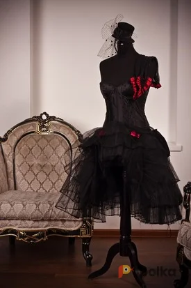 Возьмите Костюм для фотосессии: Кабарэ с красными акцентами. Размеры 42-50 напрокат (Фото 1) в Москве