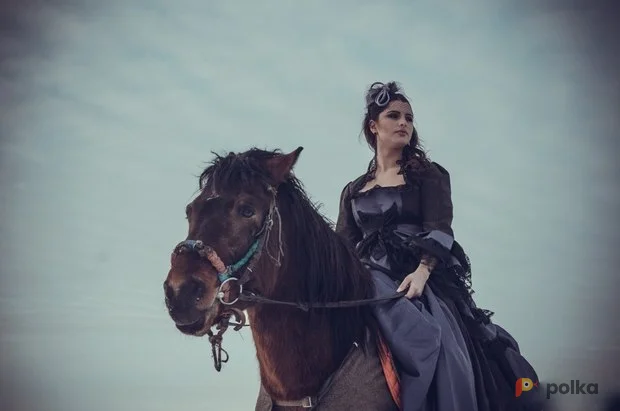 Возьмите Исторический костюм для фотосессии: Фиалка. Размеры 48-50 напрокат (Фото 1) в Москве