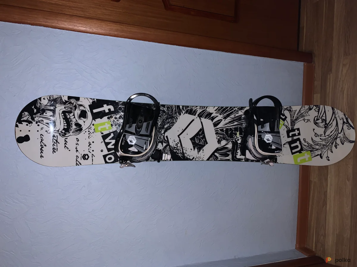 Возьмите Сноуборд с креплениями  напрокат (Фото 1) в Москве