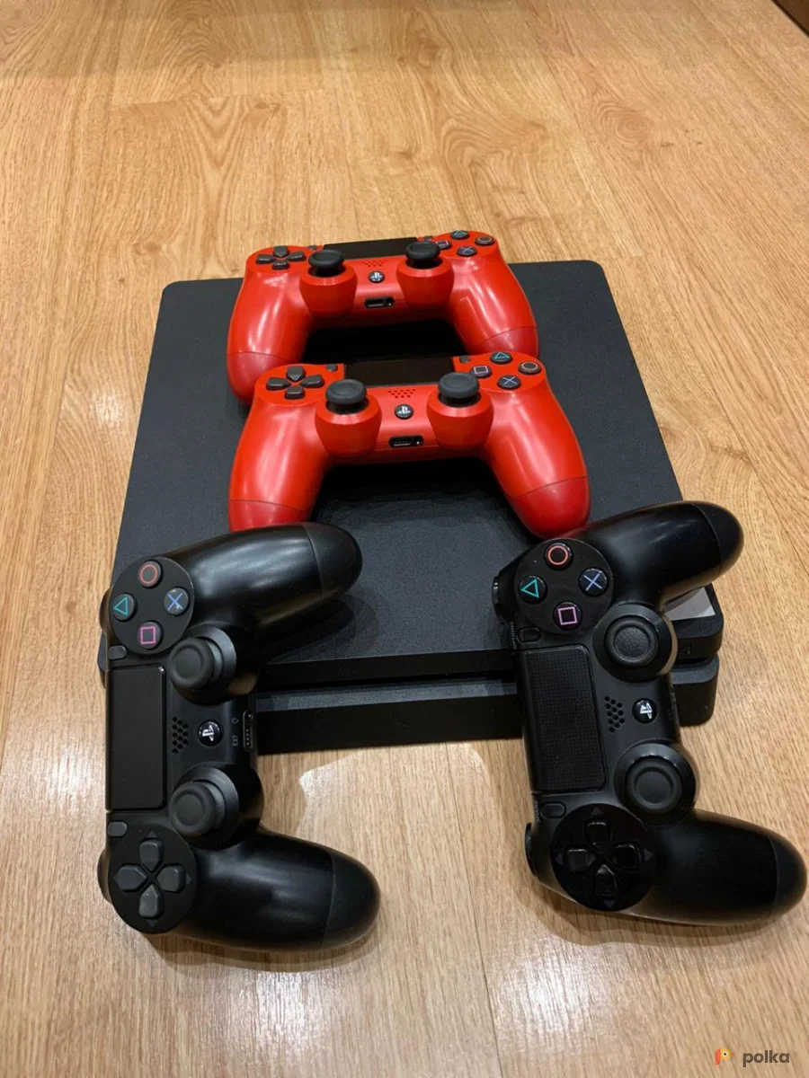 Возьмите PS 4 + 4 джойстика и игры на 4х напрокат (Фото 1) в Москве