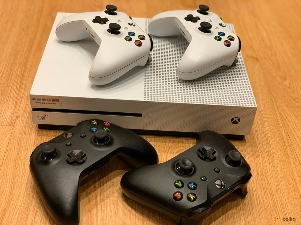 Возьмите Xbox one + 4 джойстика и игры на 4х напрокат (Фото 1) в Москве