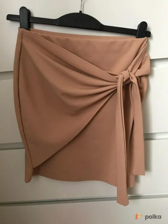 Возьмите Юбка асимметричная бежевая короткая напрокат (Фото 1) в Москве