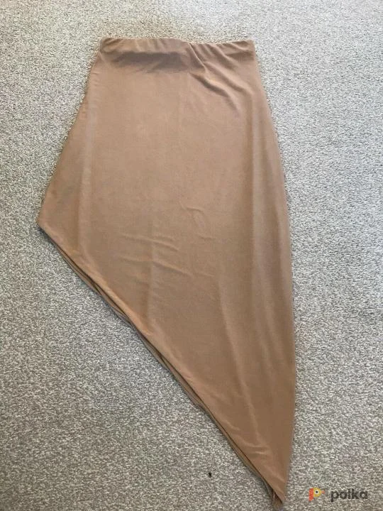 Возьмите Юбка бежевая асимметричная женская напрокат (Фото 1) в Москве