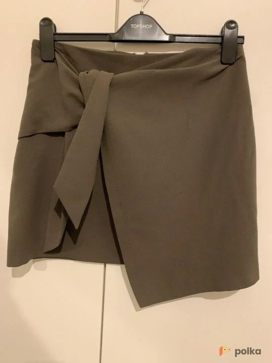 Возьмите Юбка мини на запах асимметричная хаки зеленая напрокат (Фото 1) в Москве