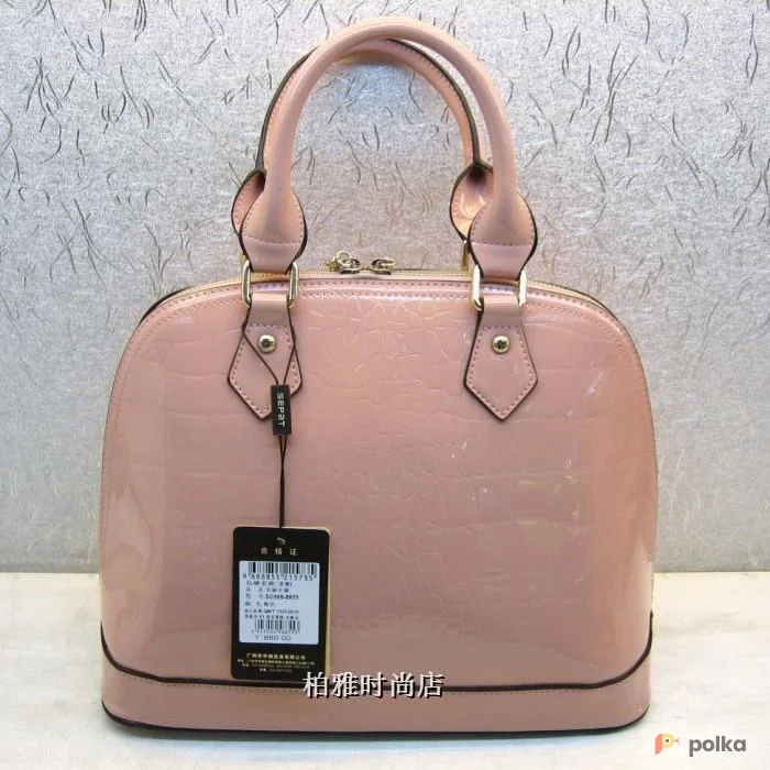 Возьмите Лаковая бежевая розовая сумка пудровая напрокат (Фото 1) в Москве