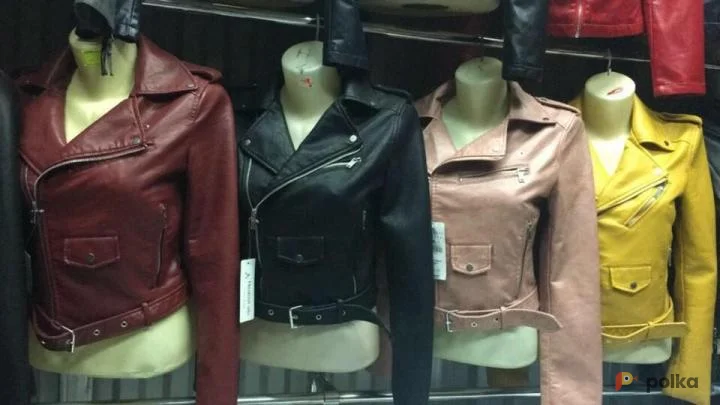 Возьмите Черная кожаная куртка косуха с поясом напрокат (Фото 1) в Москве