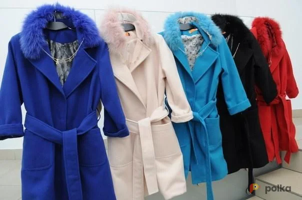 Возьмите Женское пальто бежевое короткое напрокат (Фото 1) в Москве