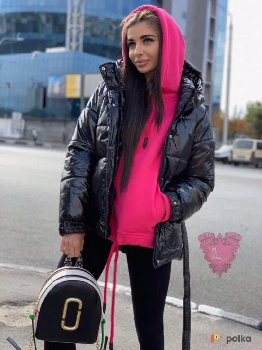 Возьмите Черная блестящая куртка пуховик напрокат (Фото 1) в Москве