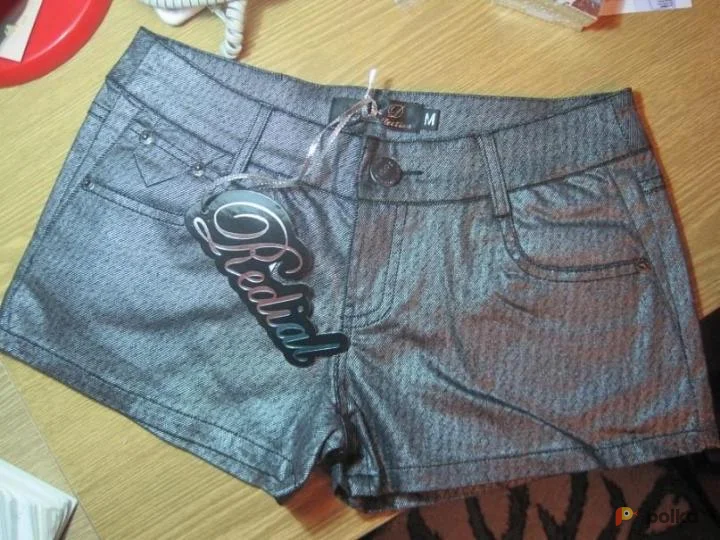 Возьмите Женские шорты серые сереряные короткие летние напрокат (Фото 1) в Москве