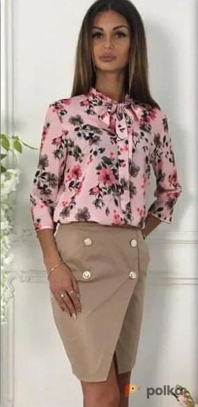 Возьмите Женская бежевая юбка с пуговицами милитари напрокат (Фото 1) в Москве