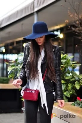 Возьмите Аксессуар для фотосессии: Шляпа широкополая сливового цвета из натурального велюра. напрокат (Фото 1) в Москве