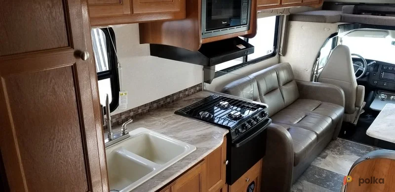 Возьмите 28ft Coachman Leprechaun напрокат (Фото 1) в Москве