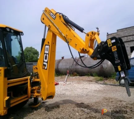 Возьмите Экскаватор-погрузчик JCB 3x Super с гидромолотом напрокат (Фото 1) в Москве