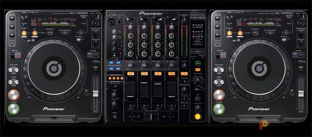 Возьмите Аренда Technics 1210 MK5 и Pioneer DJM 900 напрокат (Фото 1) в Москве